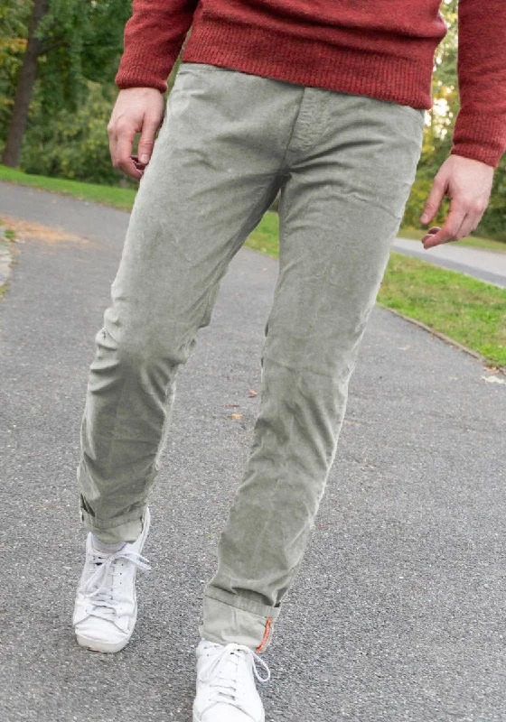 Weekend Discounts to Celebrate Corduroy Jeans