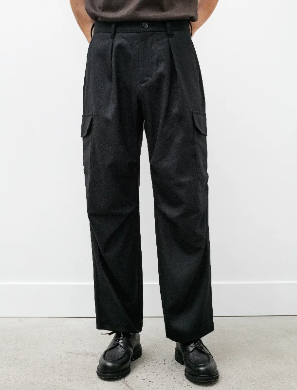 Weekend Bargains to Celebrate Cargo Tuck Pants B Black Wool