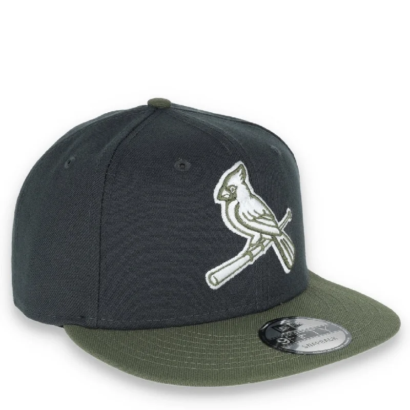 Take Advantage New Era St. Louis Cardinals 2-Tone Color Pack 9FIFTY Snapback Hat- Grey/Olive Take Advantage New Era St. Louis Cardinals 2-Tone Color Pack 9FIFTY Snapback Hat- Grey/Olive