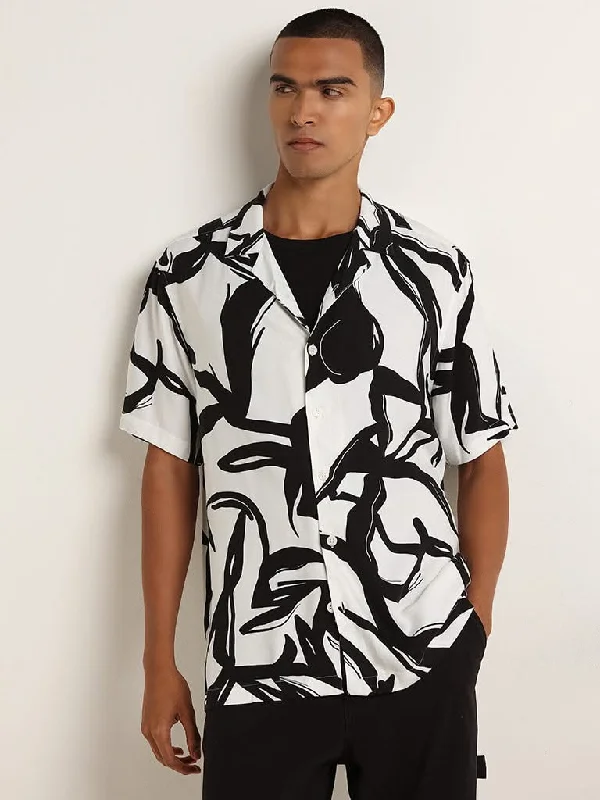 Deal Alert Nuon White Abstract Print Relaxed Fit Shirt