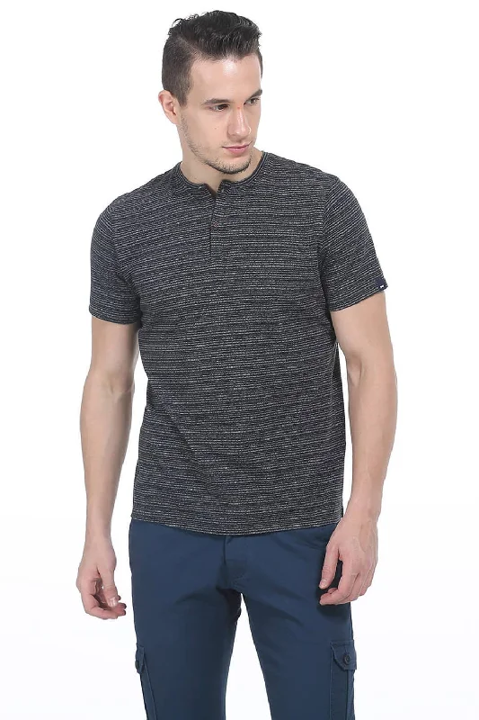 Muscle Fit Henley T Shirt