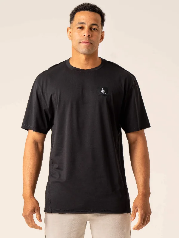 Great Deal Dynamic Oversized T-Shirt - Black